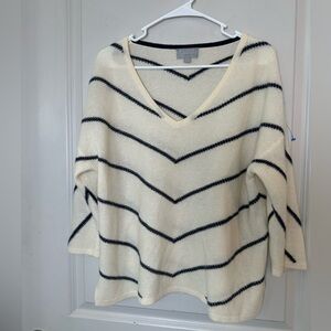 PURE Collection 100% Cashmere V-Neck Cream & Navy Relaxed Quiet Luxury Sweater,M